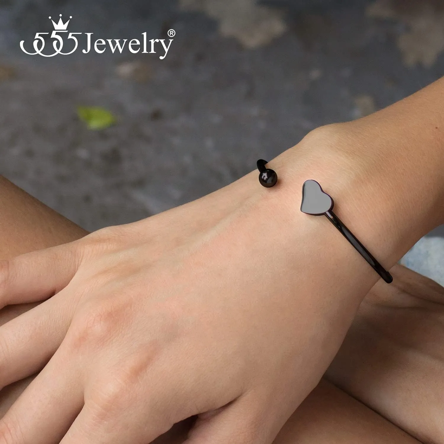 555Jewelry Stainless Steel Womens Cute Love Tiny Heart Open Cuff Bangle Bracelet Hypoallergenic