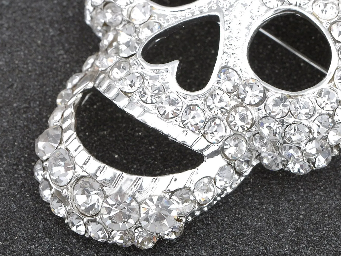 Alilang Silvery Tone Clear Crystal Colored Rhinestones Big Skull Head Face Brooch Pin